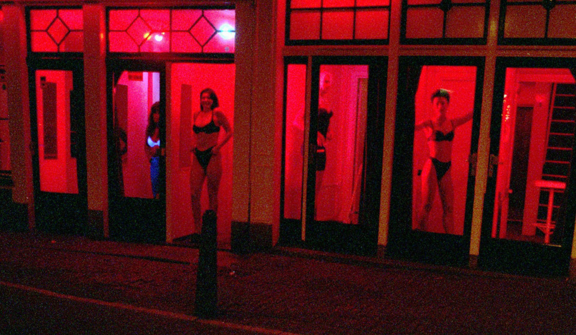 Amsterdam wil prostitutie verhuizen van de Wallen naar 'erotisch centrum'
